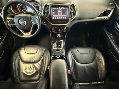 Used 2015 Jeep Cherokee Limited image 14