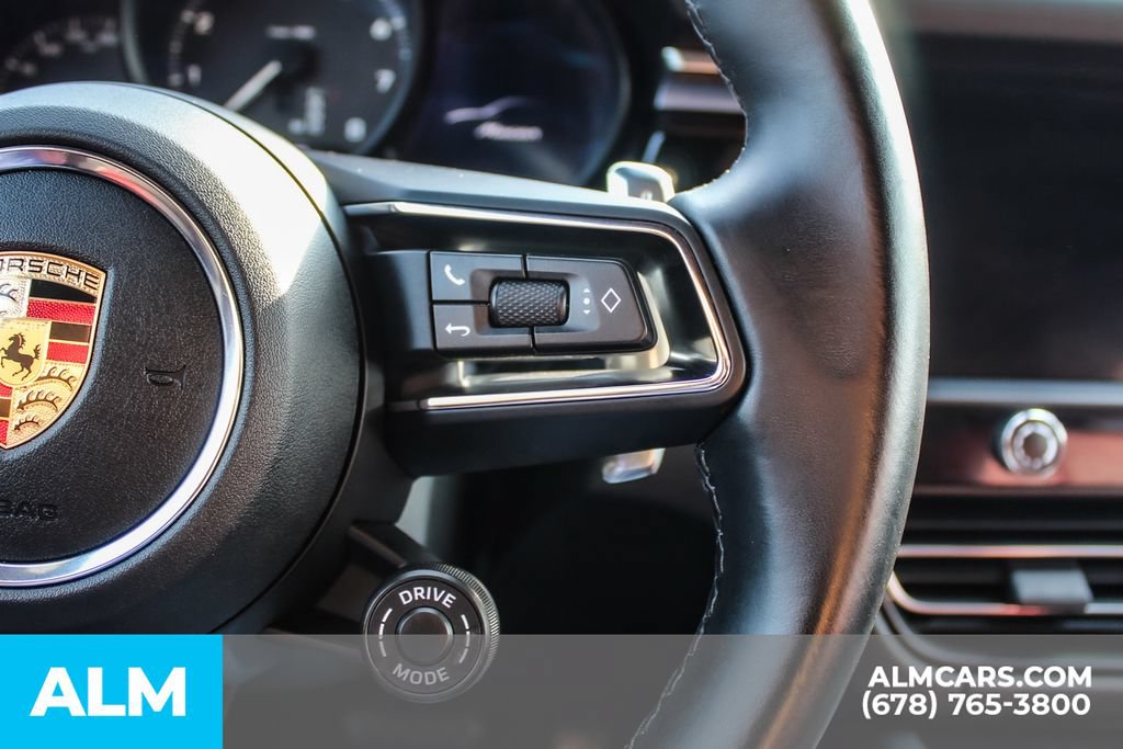Used 2024 Porsche Macan AWD/4WD image 28