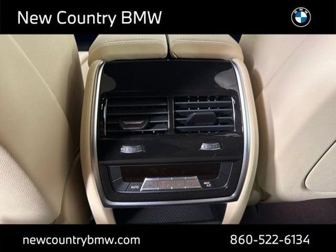 Used 2022 BMW X5 xDrive40i w/ Premium Package AWD/4WD image 15
