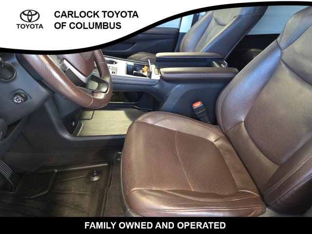 Used 2022 Toyota Sienna Platinum AWD/4WD image 13