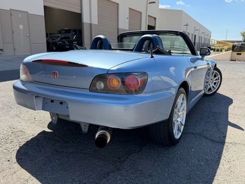 Used 2004 Honda S2000 image 2
