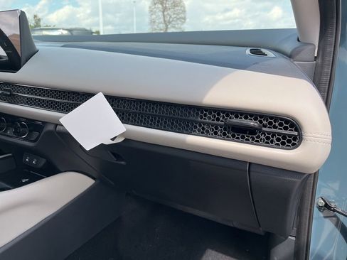 Certified 2026 Honda HR-V LX image 28