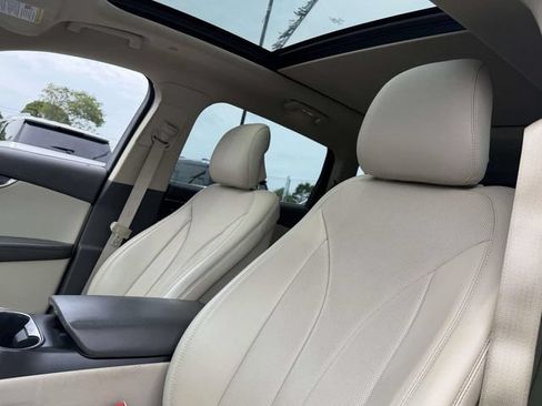 Used 2019 Lincoln Nautilus Reserve AWD/4WD image 9