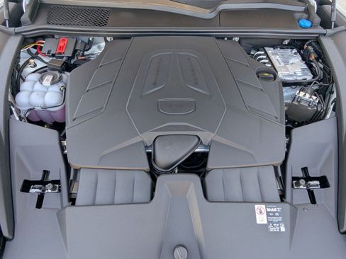 New 2026 Porsche Cayenne Coupe image 28