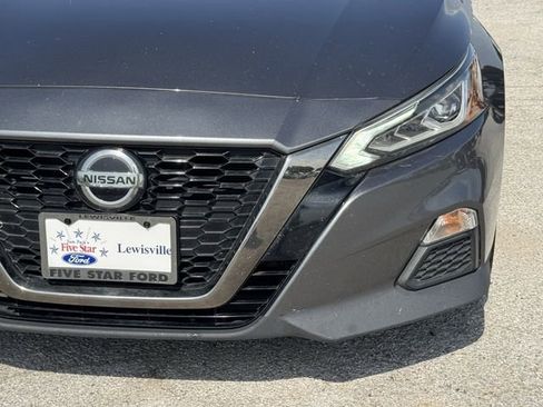 Used 2019 Nissan Altima 2.5 SR w/ SR Premium Package FWD image 8