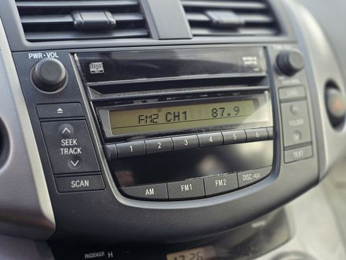 Used 2006 Toyota RAV4 2WD image 33