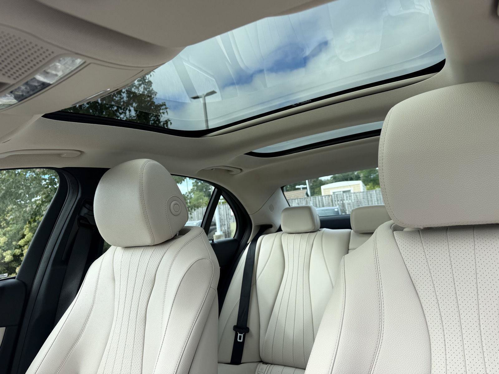 Used 2022 Mercedes-Benz E 350 4MATIC Sedan image 39