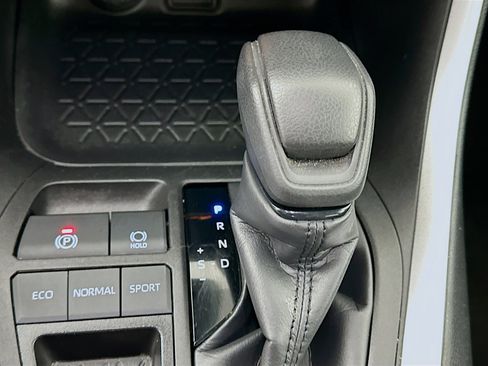 Used 2024 Toyota RAV4 XLE image 25