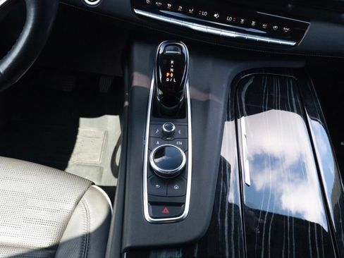 Used 2022 Cadillac Escalade ESV Sport w/ Touring Package RWD image 18