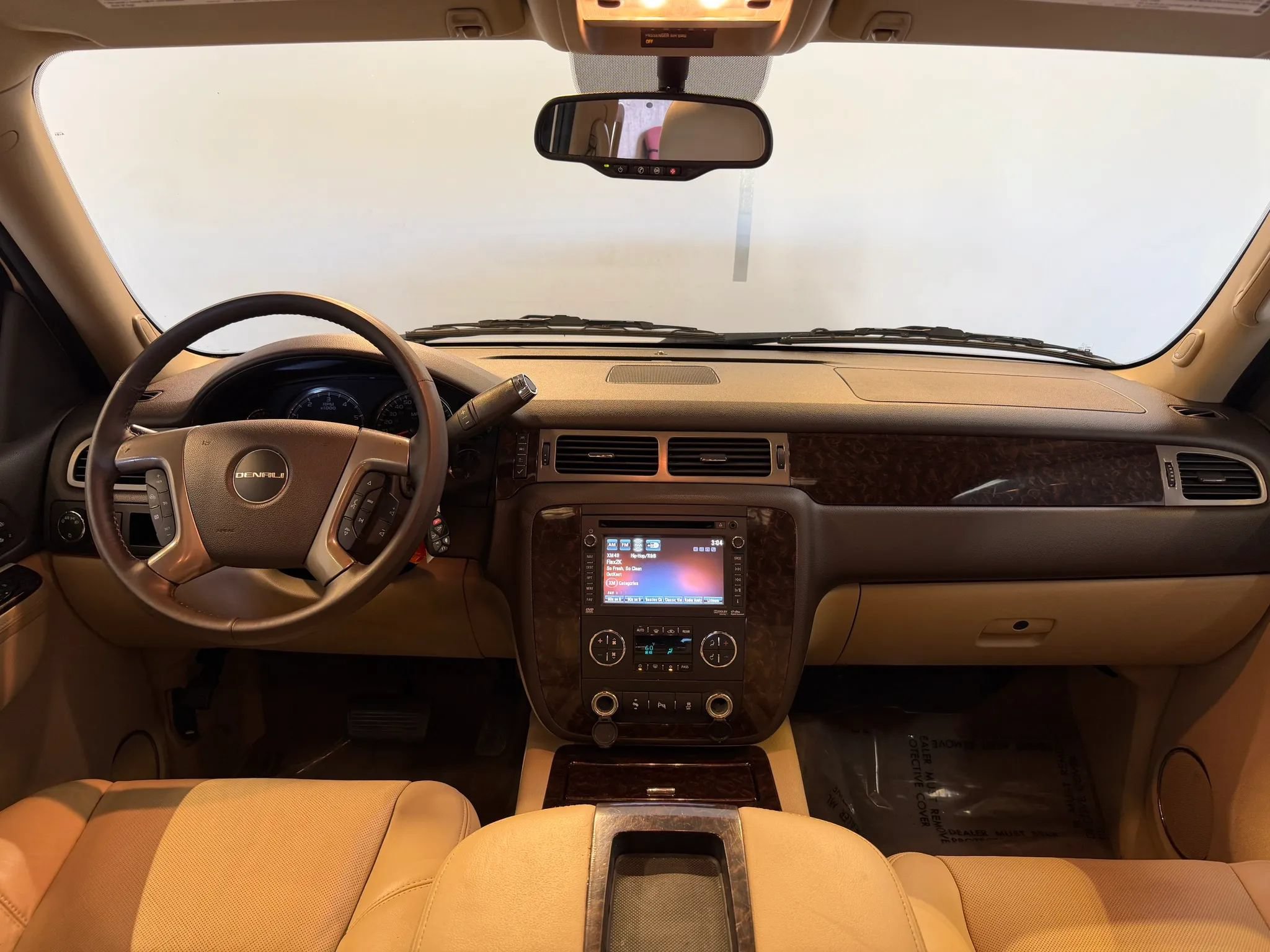 Used 2012 GMC Yukon Denali AWD/4WD image 15