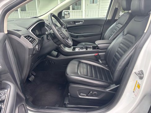 Used 2019 Ford Edge SEL w/ Equipment Group 201A AWD/4WD image 10