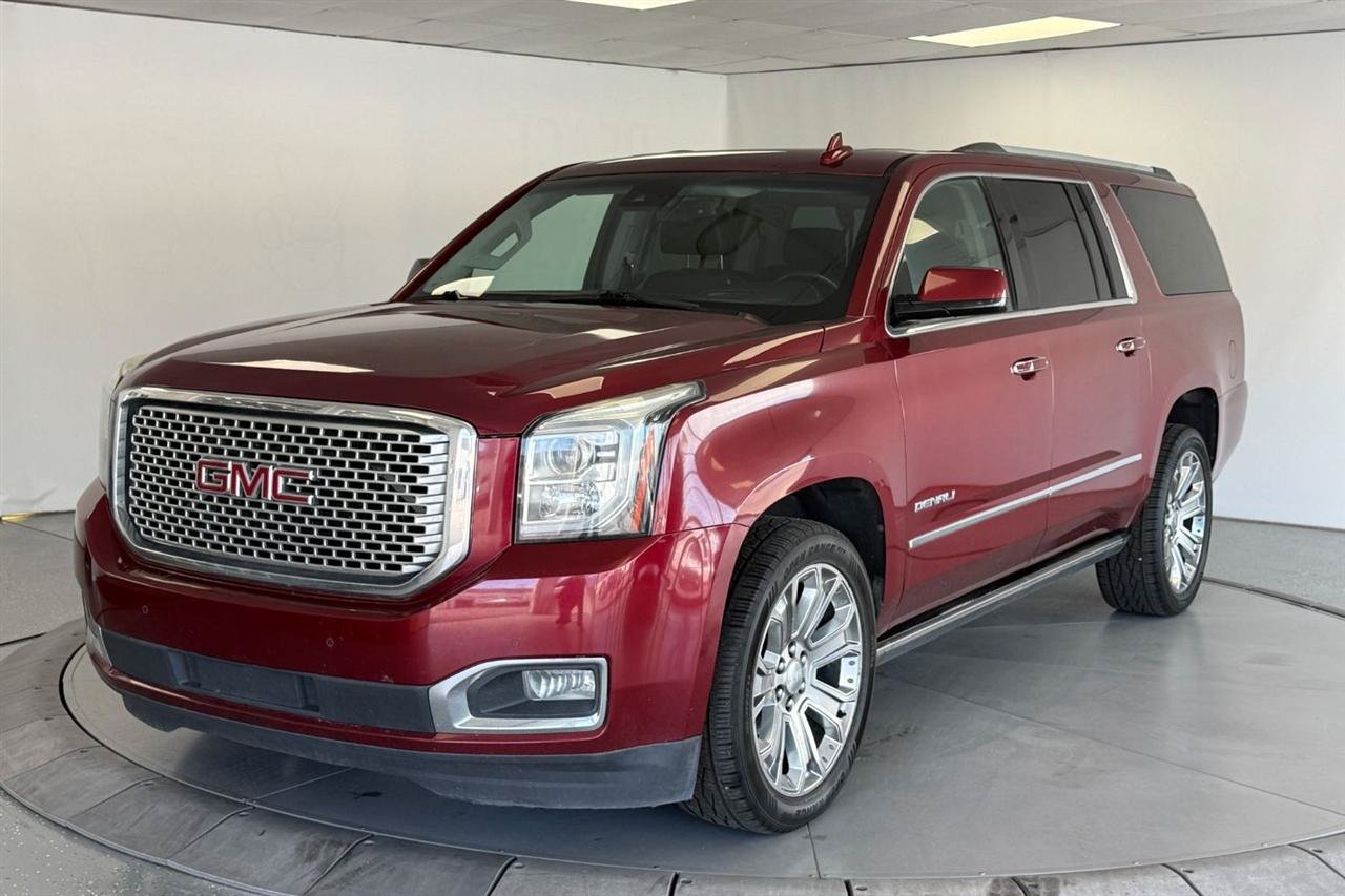 Used 2016 GMC Yukon XL Denali w/ Open Road Package AWD/4WD image 3