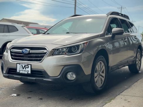 Used 2018 Subaru Outback 2.5i Premium AWD/4WD image 5