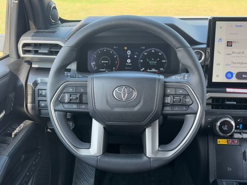 New 2025 Toyota 4Runner Limited image 18