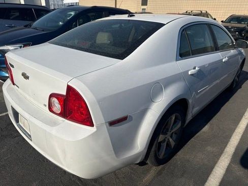 Used 2009 Chevrolet Malibu LT w/ Rear Power Package FWD image 3