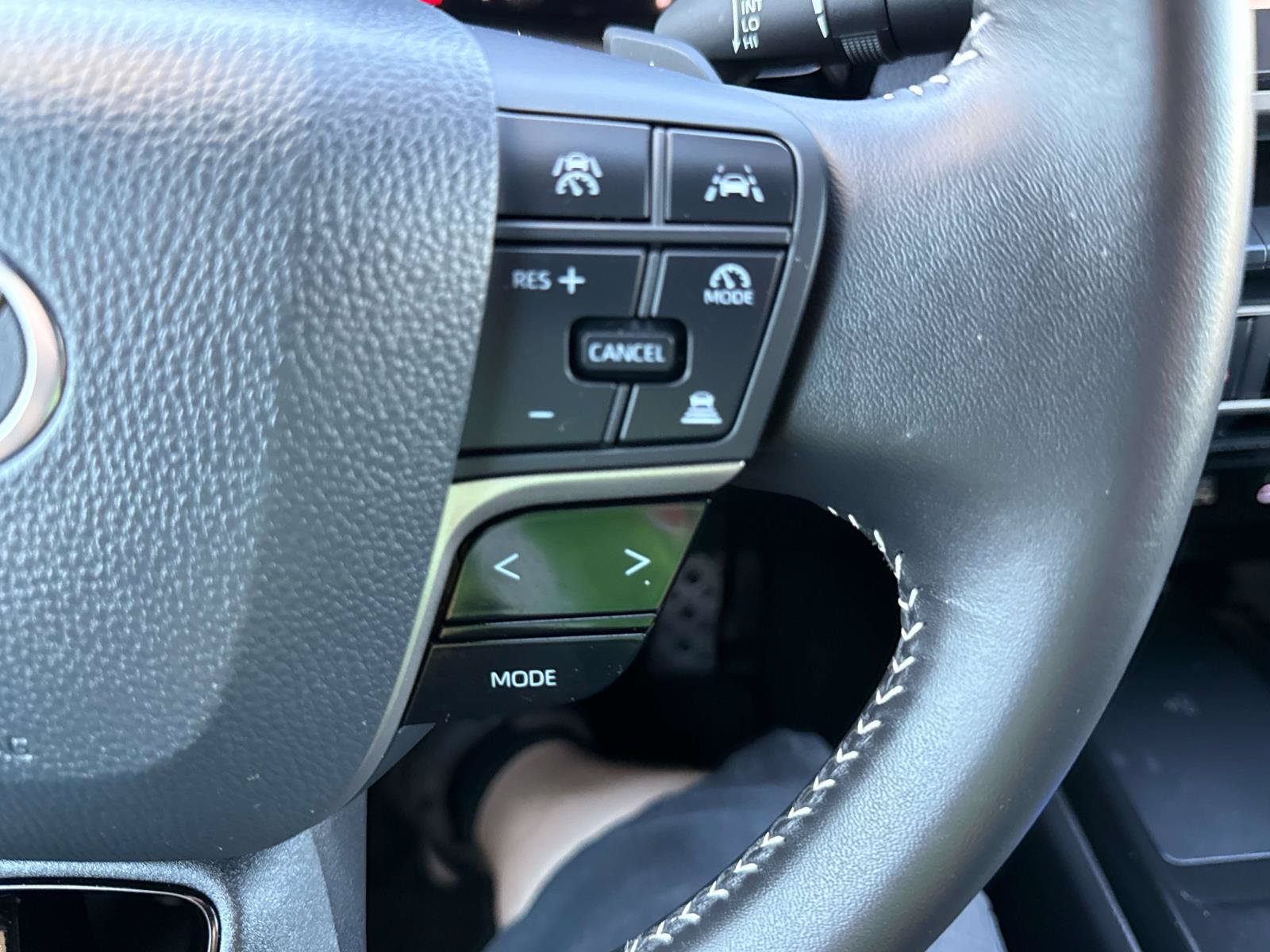 Used 2026 Toyota Camry SE w/ Multimedia Upgrade Package FWD image 25