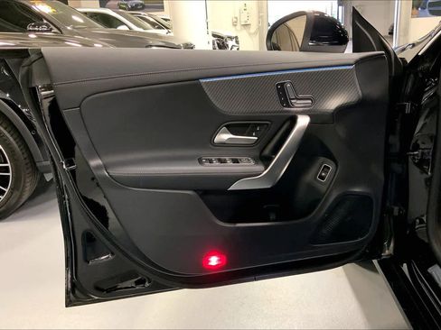 Used 2025 Mercedes-Benz CLA 250 image 20