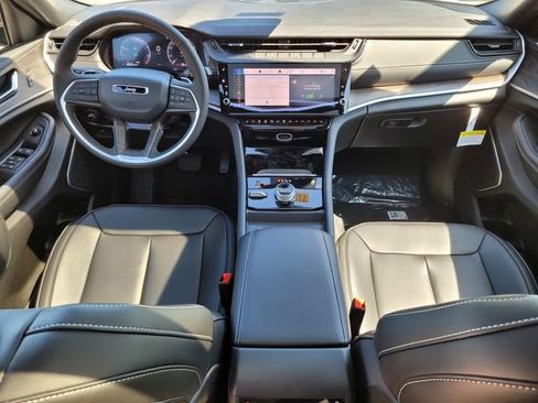 New 2026 Jeep Grand Cherokee L Limited image 12