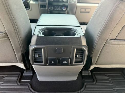 Used 2019 Ford F250 XLT w/ XLT Premium Package image 33