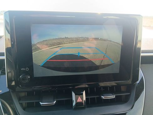 Used 2023 Toyota Corolla SE w/ SE Premium Package image 26