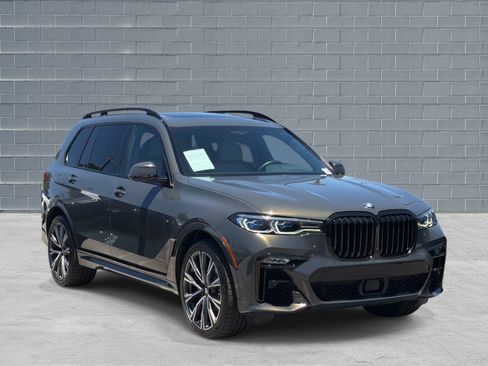 Used 2021 BMW X7 M50i AWD/4WD image 1