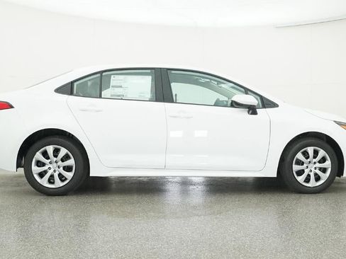 New 2026 Toyota Corolla LE image 27