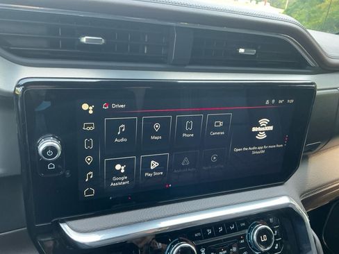 Used 2025 GMC Sierra 1500 Denali w/ Denali Reserve Package AWD/4WD image 17