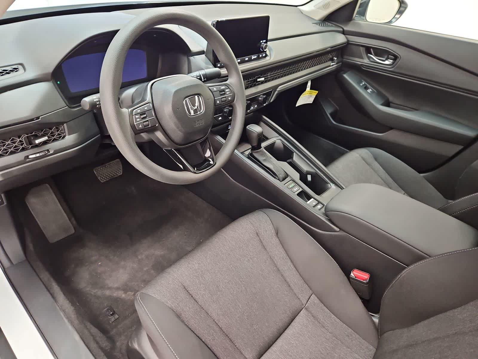 Certified 2025 Honda Accord SE image 2