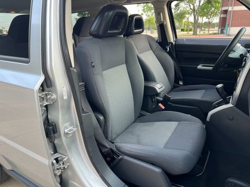 Used 2008 Jeep Patriot Sport image 10