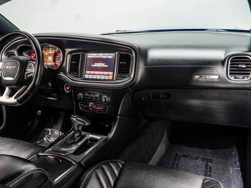 Used 2019 Dodge Charger SRT Hellcat w/ Navigation & Travel Group image 17