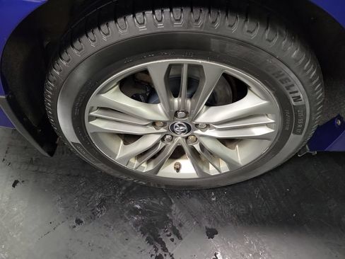 Used 2015 Toyota Camry SE FWD image 11