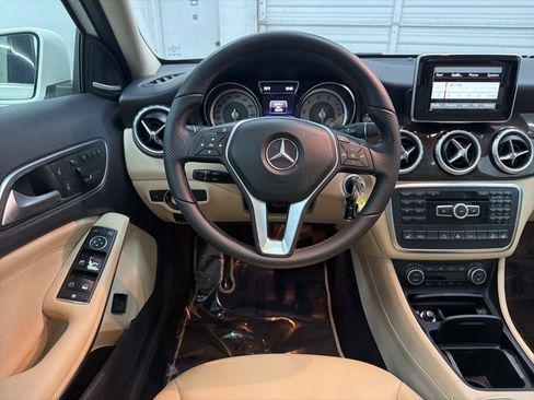 Certified 2015 Mercedes-Benz GLA 250 4MATIC image 21