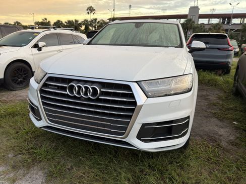 Used 2017 Audi Q7 2.0T Premium Plus w/ Premium Plus Package AWD/4WD image 9