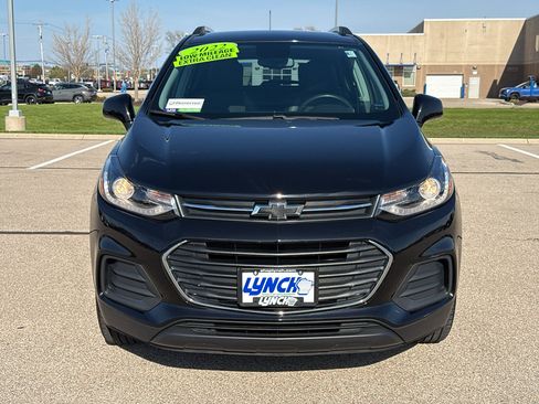 Used 2022 Chevrolet Trax LT w/ Midnight Edition AWD/4WD image 8
