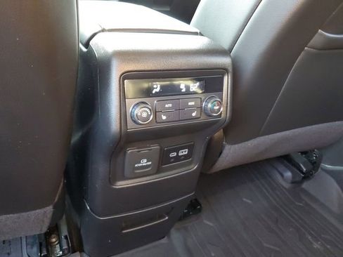 Used 2023 GMC Acadia Denali w/ Denali Ultimate Package FWD image 15