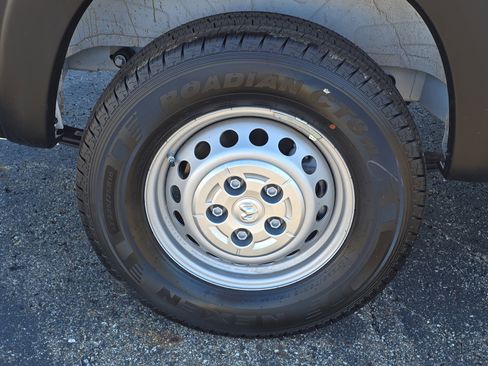 Used 2025 RAM ProMaster 2500 w/ Convenience Group image 5