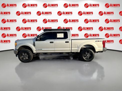 Used 2017 Ford F250 XLT image 10