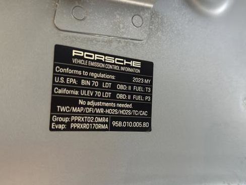 Used 2023 Porsche Macan Turbo AWD/4WD image 29