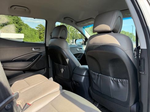 Used 2017 Hyundai Santa Fe Sport image 14