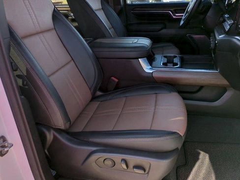 Certified 2024 Chevrolet Silverado 3500 High Country w/ High Country Premium Package AWD/4WD image 28