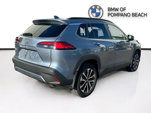 Used 2024 Toyota Corolla Cross XLE image 7