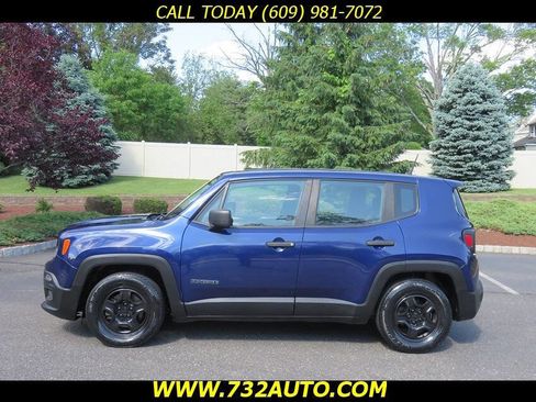 Used 2017 Jeep Renegade Sport w/ Power & Air Group FWD image 2