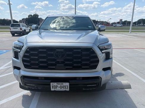 Used 2024 Toyota Sequoia Platinum AWD/4WD image 2