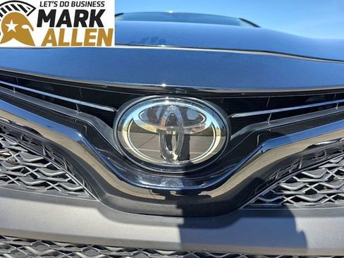 Used 2020 Toyota Camry SE image 31