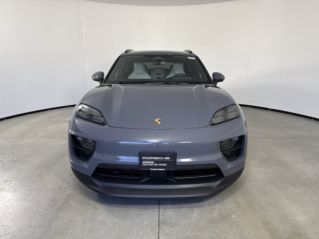 Certified 2025 Porsche Macan Electric RWD image 10