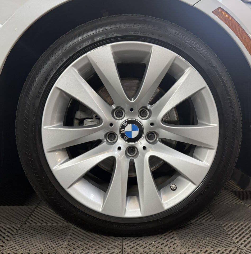 Used 2013 BMW 328i Convertible RWD image 28