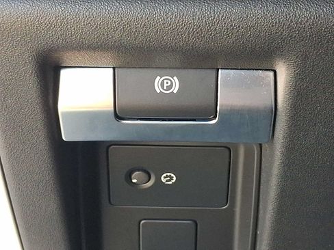 Used 2021 Land Rover Defender 110 AWD/4WD image 26