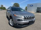 Used 2017 Jeep Cherokee Latitude image 5