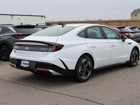 New 2026 Hyundai Sonata SEL image 3
