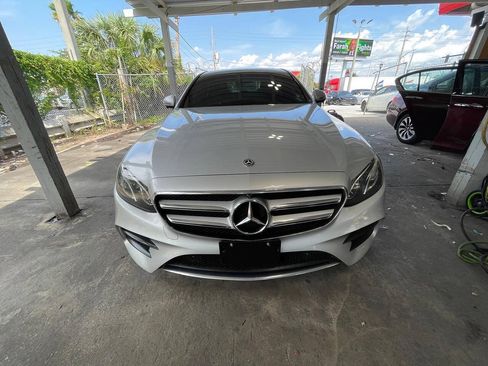 Used 2019 Mercedes-Benz E 300 image 1